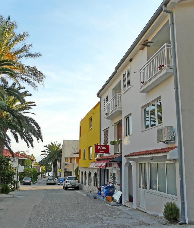 Apartments By The Sea Drvenik Donja Vala, Makarska - 6756 Экстерьер фото
