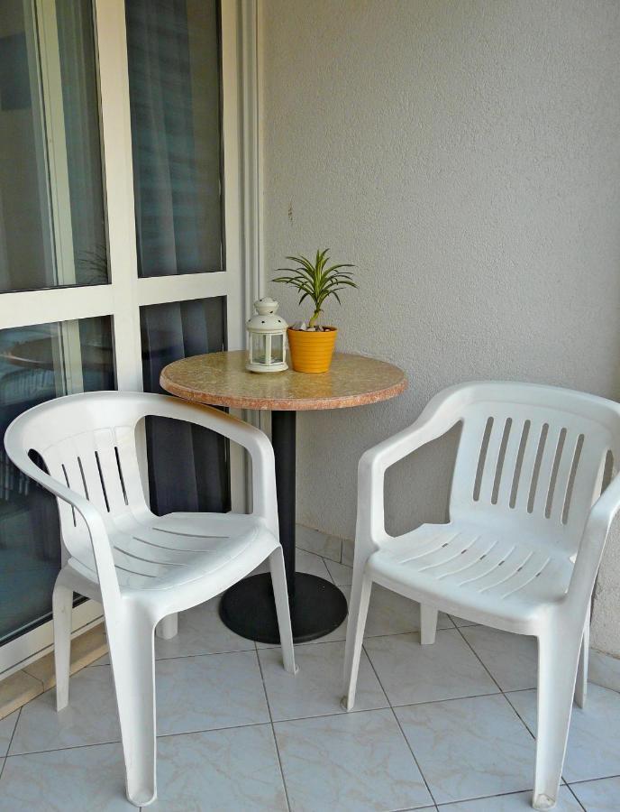 Apartments By The Sea Drvenik Donja Vala, Makarska - 6756 Экстерьер фото
